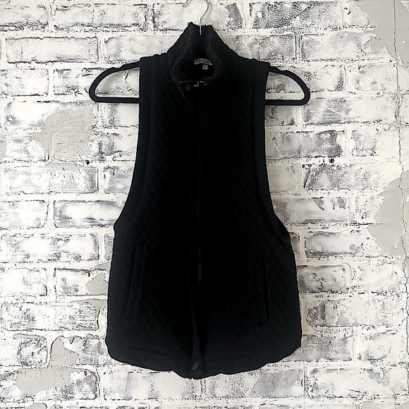Bella Luca | Quilted Black Vest - Picture 7 of 9